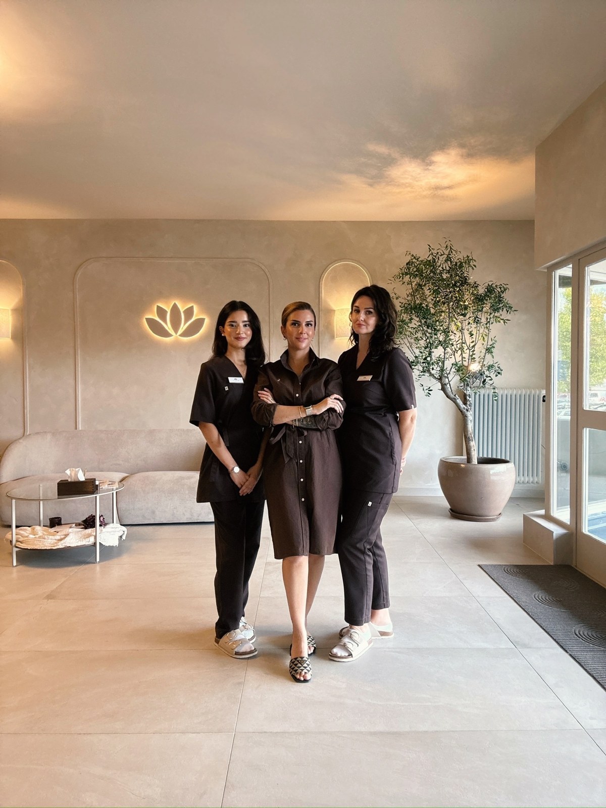 Das Team von SIRIN COSMETICS begrüßt dich im Studio